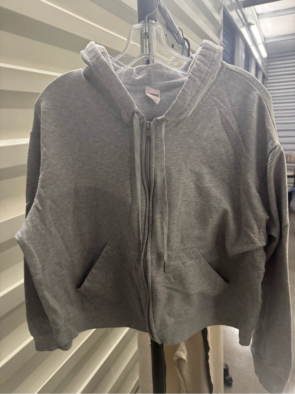 Cropped gray hoodie